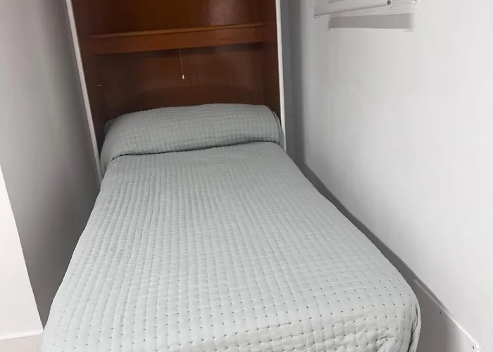 Turisticos Claras 2 * 토르데실라